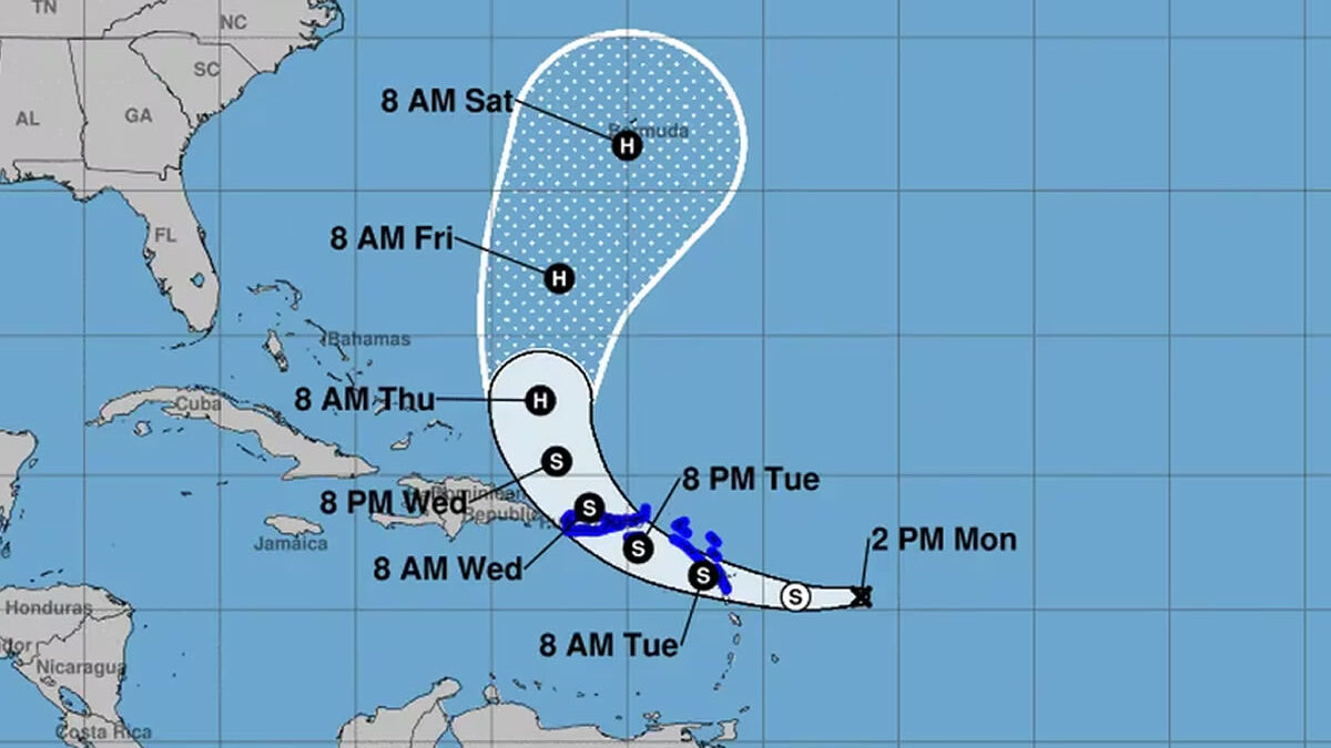 Se forma la tormenta tropical Ernesto en las costas del Caribe mexicano