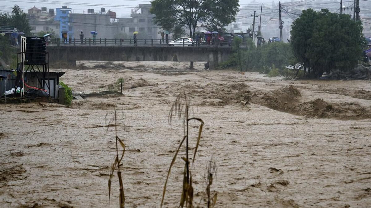 Devastadoras inundaciones dejan 112 personas sin vida en Nepal