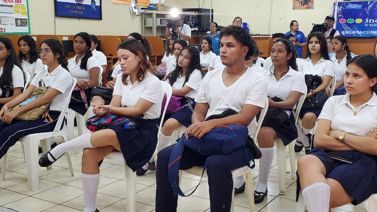 Estudiantes conocen contenidos de  Estrategia Nacional de Educación