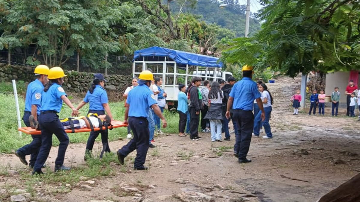 Familias de Nueva Segovia fortalecen capacidades en el III Ejercicio Multiamenazas