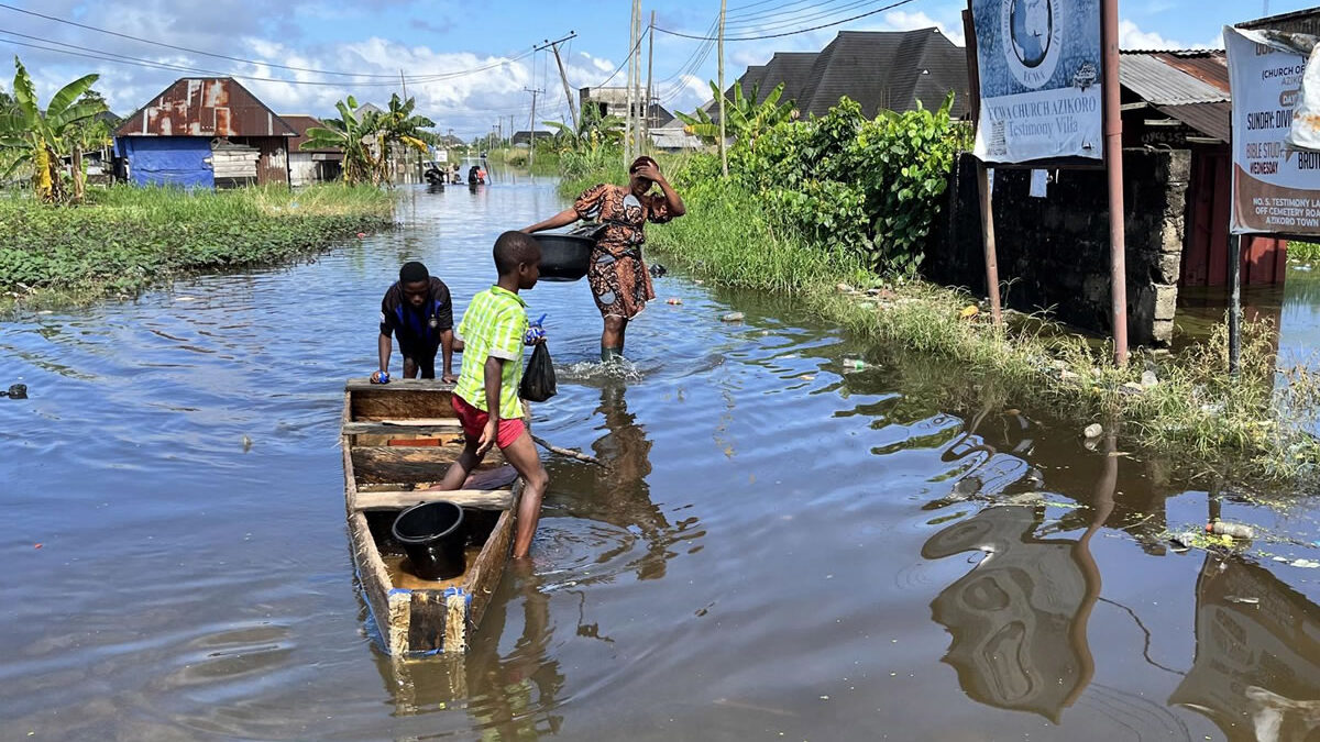 Inundaciones por colapso de presa en Nigeria afectan a más de 239 mil personas