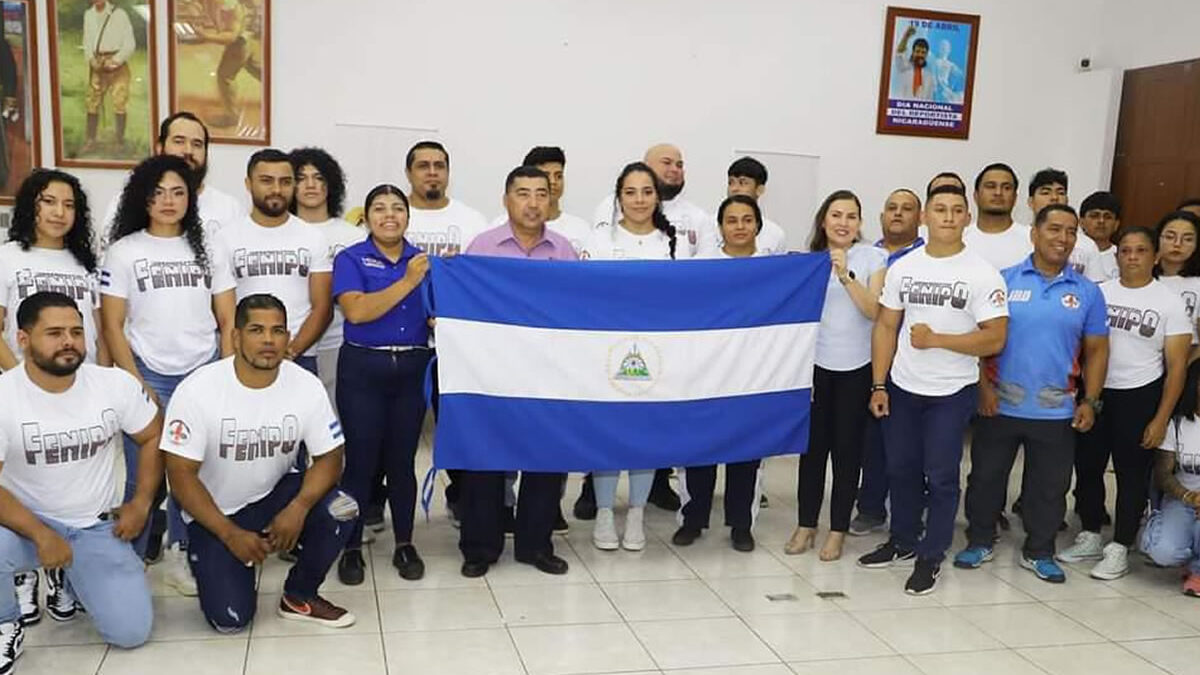 Nicaragua abandera a sus atletas de potencia para competencias internacionales