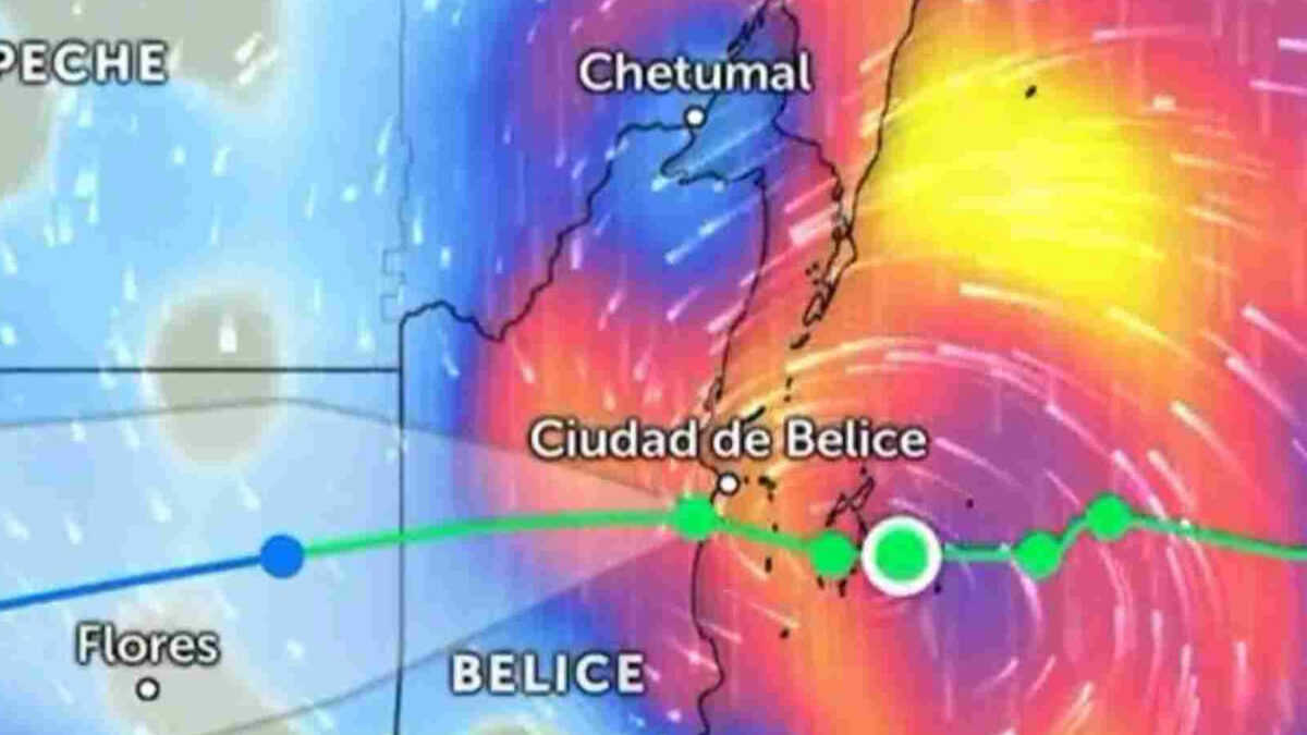 Ciclón Nadine azota Belice y amenaza el sureste de México