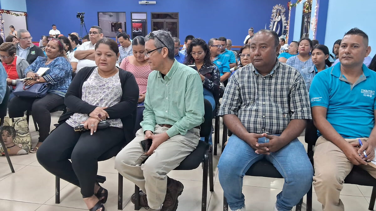 Comunidad educativa enriquece conocimientos sobre la historia de Nicaragua