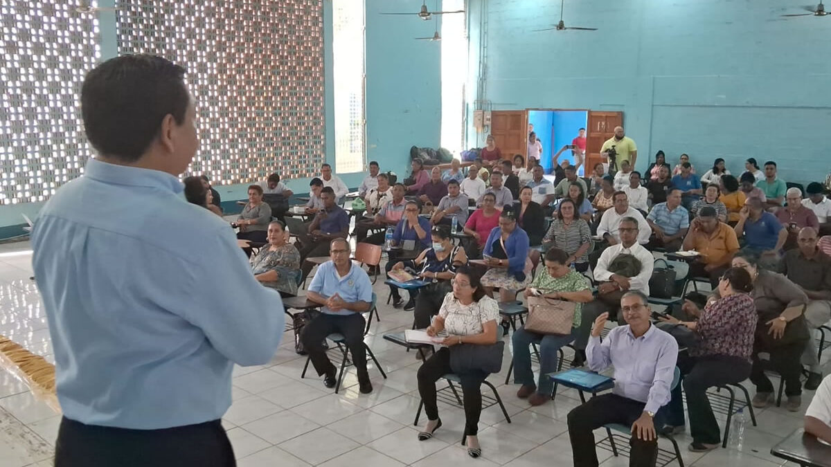 Docentes de escuelas normales fortalecen estrategias didácticas para mejorar la educación