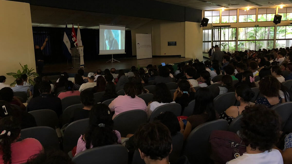 Estudiantes participan en el IX Festival Internacional de Cine en Nicaragua