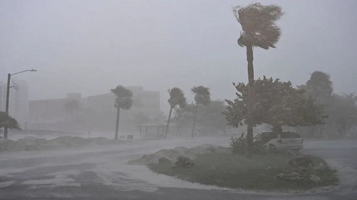 Huracán Milton toca tierra en la costa oeste de Florida con vientos de 126 km/h