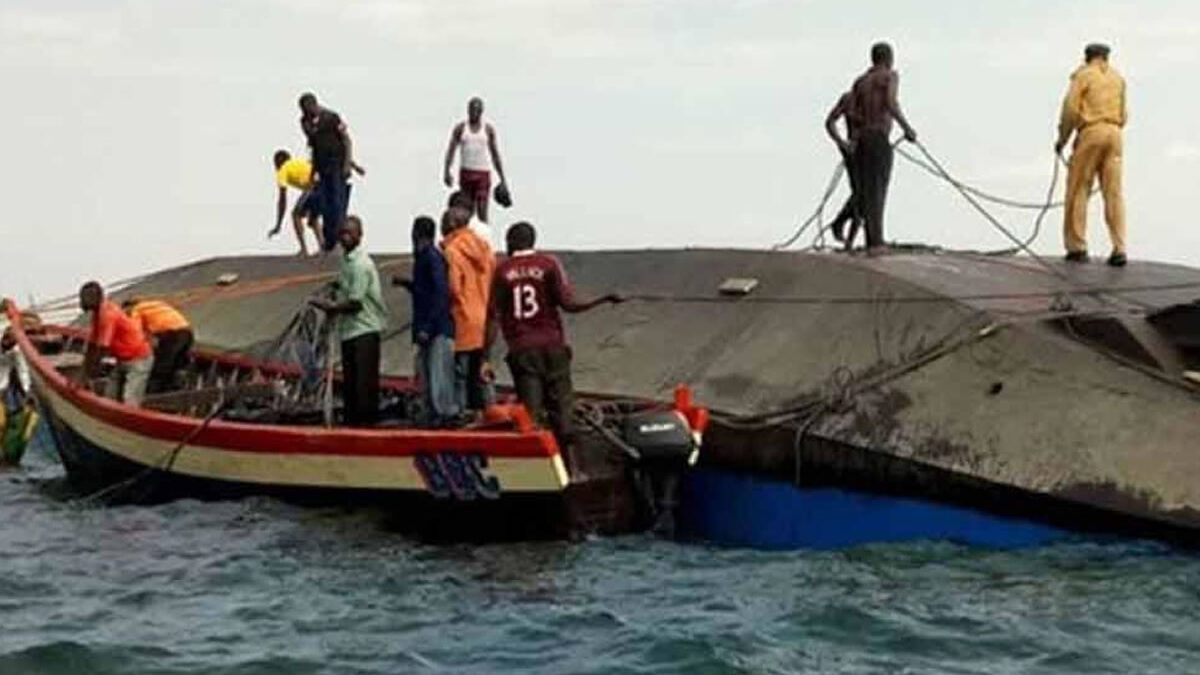 Naufragio en Nigeria deja al menos 60 muertos tras hundimiento de embarcación