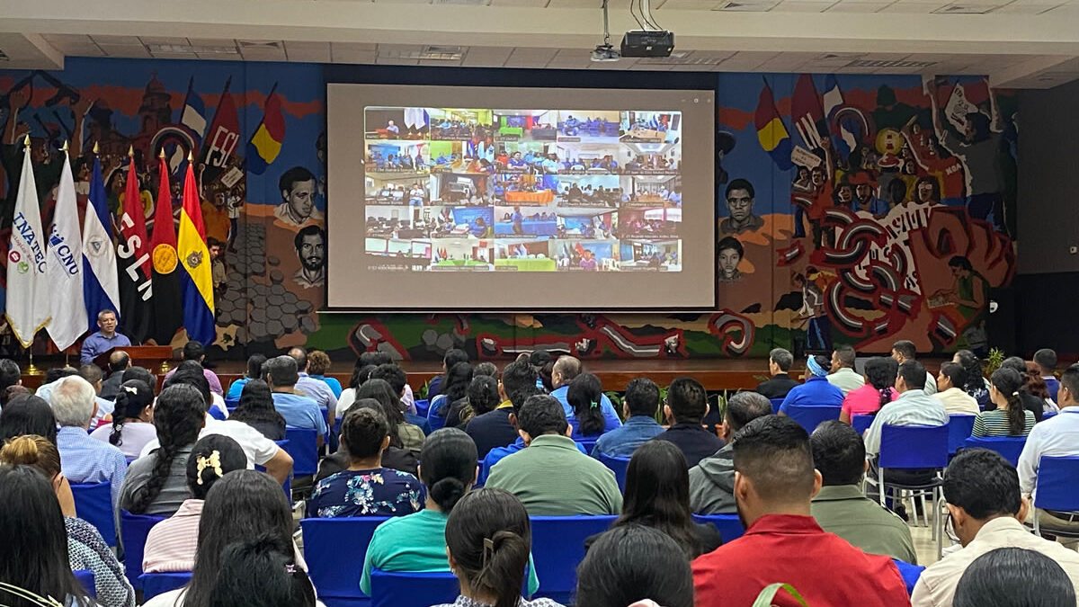 Desarrollan conferencia sobre estrategias pedagógicas para la educación en Nicaragua