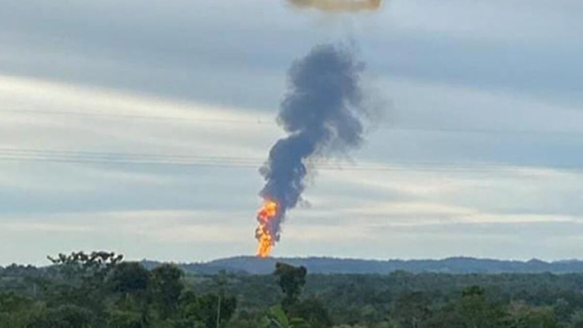 Más de 200 personas evacuadas en Colombia tras erupción del volcán de lodo