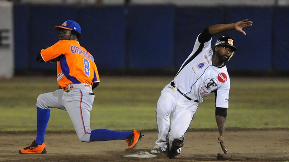 Equipos listos para el «playball» de la XX Edición de la Liga Profesional