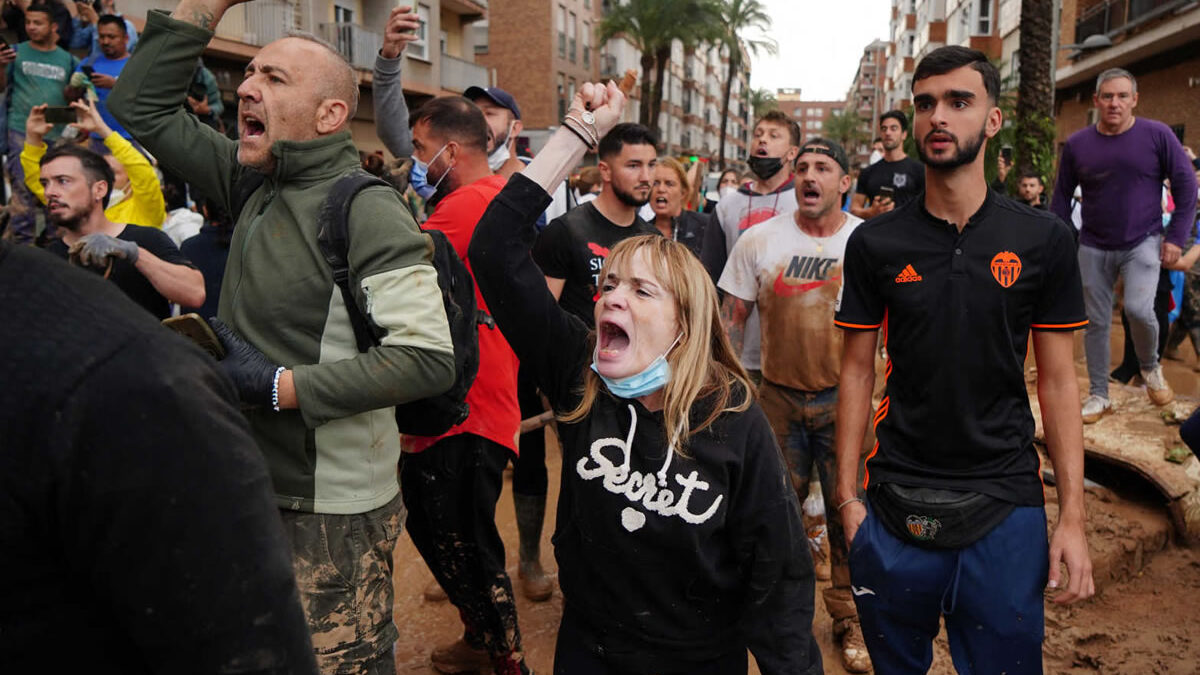 Inundaciones en Valencia provocan descontento y abucheos hacia el rey Felipe VI