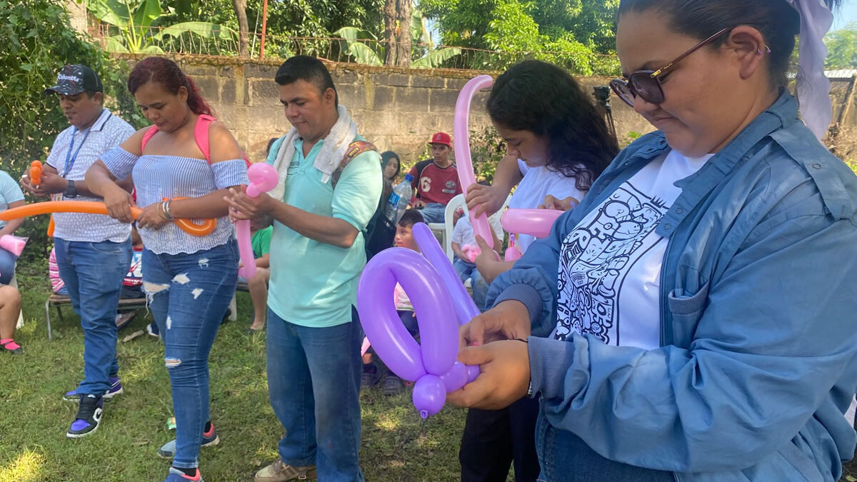 Desarrollan Taller Básico de Globoflexia en preescolar comunitario de Managua