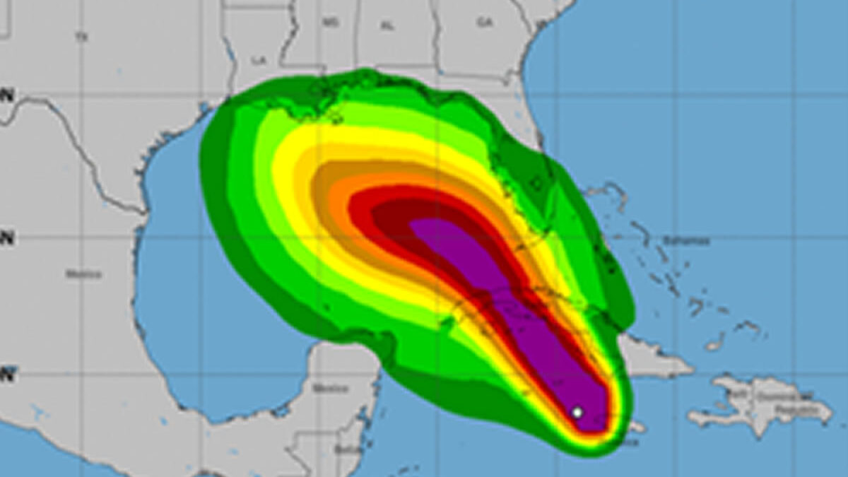 Tormenta Rafael se fortalece mientras se aproxima a las Islas Caimán