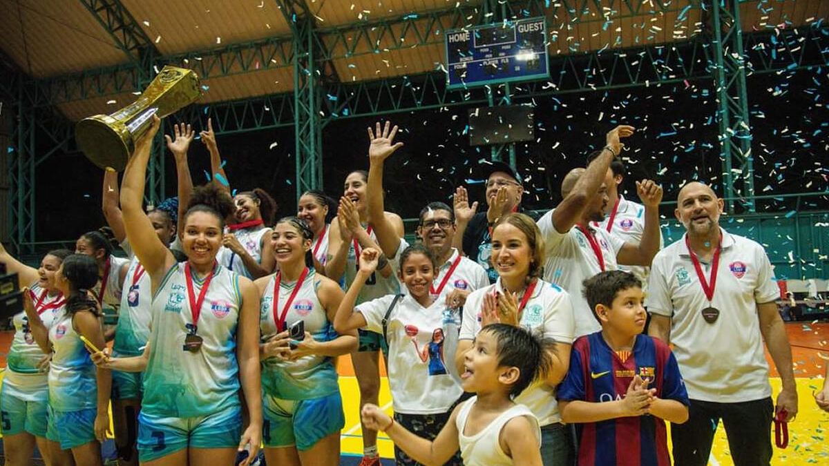 Jaguares UAM campeones en la Liga Superior de Baloncesto Femenino 2024