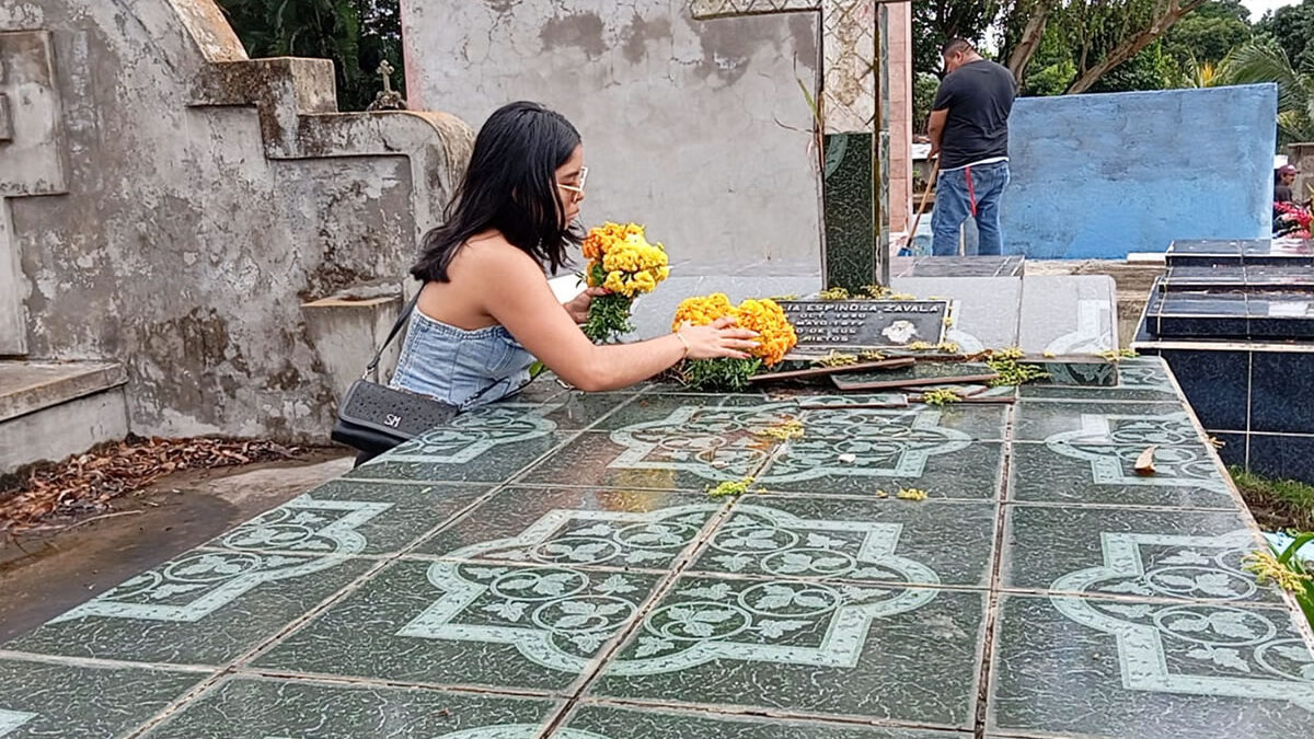 Unión familiar en San Marcos durante el Día de los Difuntos