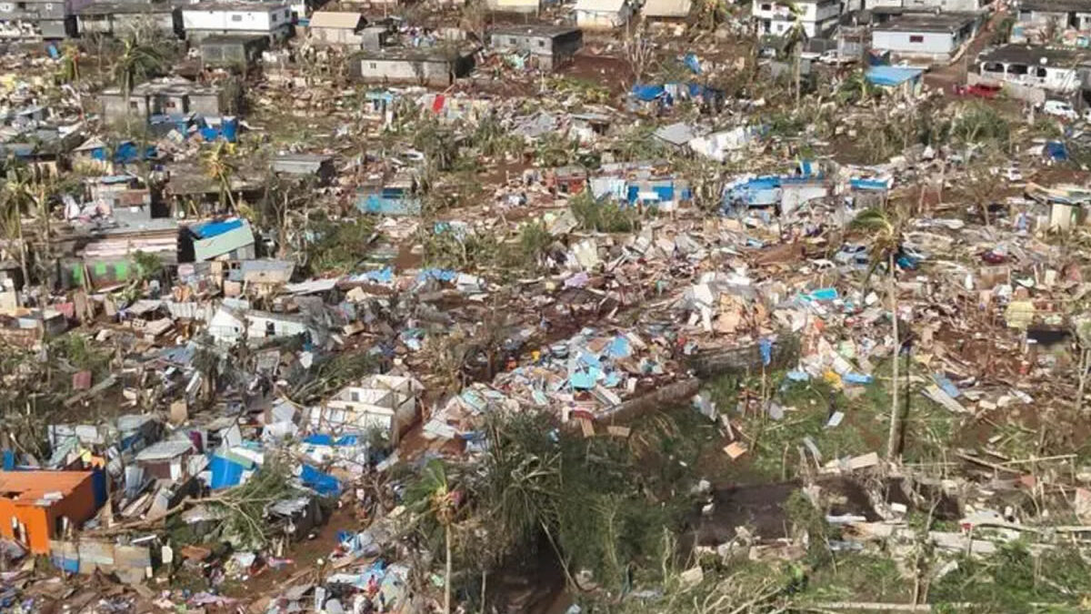 Devastador impacto del ciclón Chido lleva a Francia a declarar emergencia en Mayotte