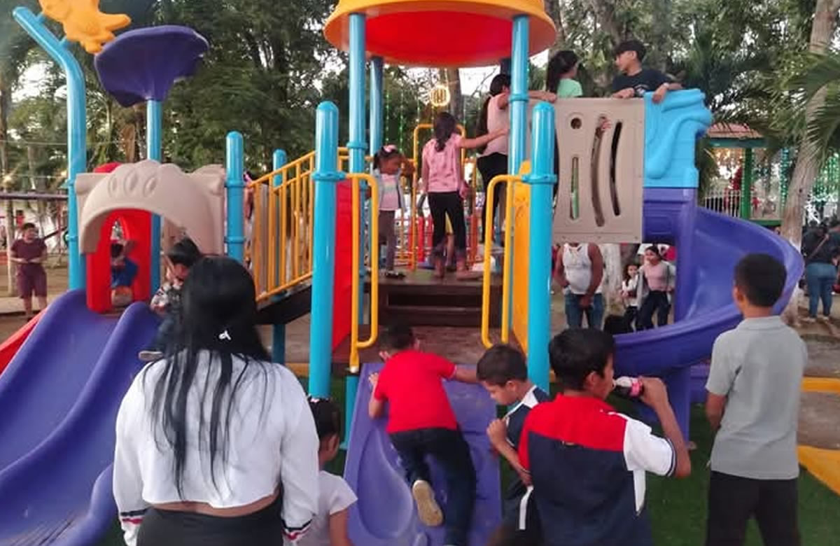 Inauguran modernos juegos infantiles en el parque de Dolores