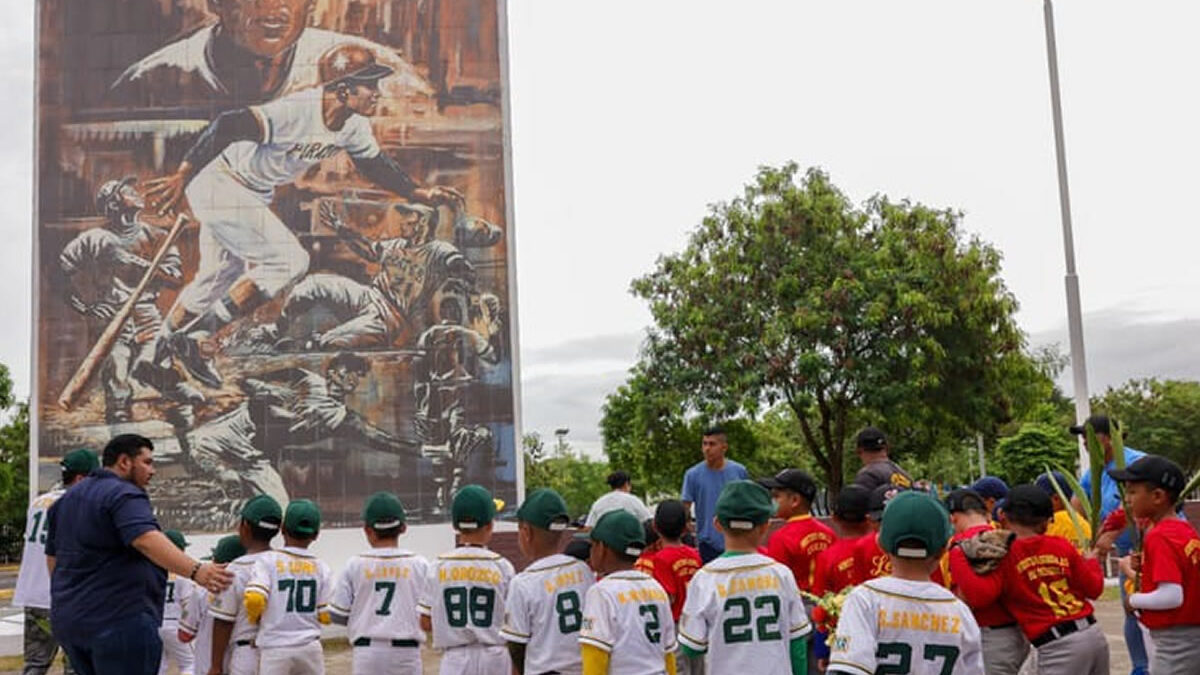 Nicaragua homenajea a Roberto Clemente con evento deportivo