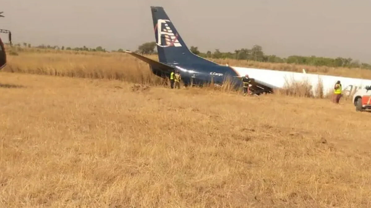 Aterrizaje forzoso en Nigeria deja 38 personas heridas, seis graves