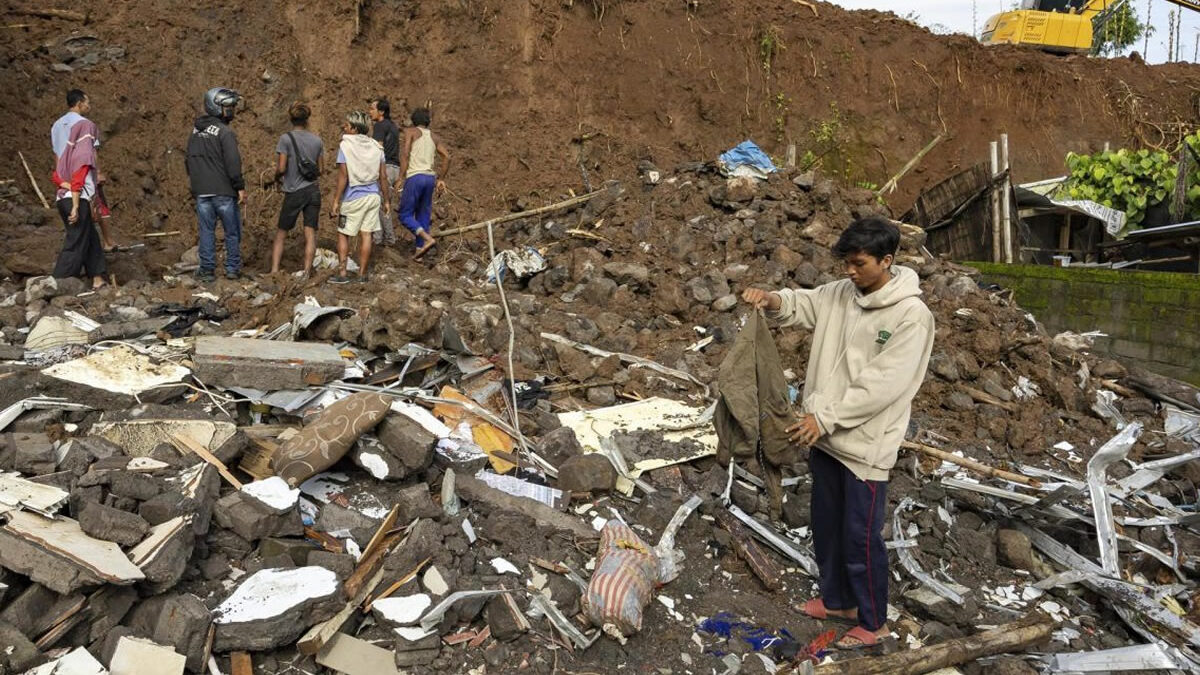 Avalanchas mortales en Indonesia dejan 25 fallecidos tras intensas lluvias