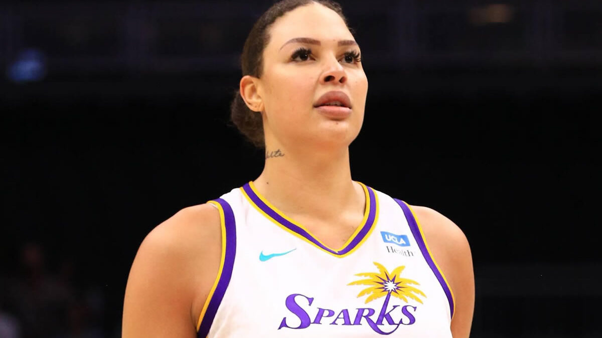 Liz Cambage, basquetbolista supera sus ganancias de la WNBA en OnlyFans