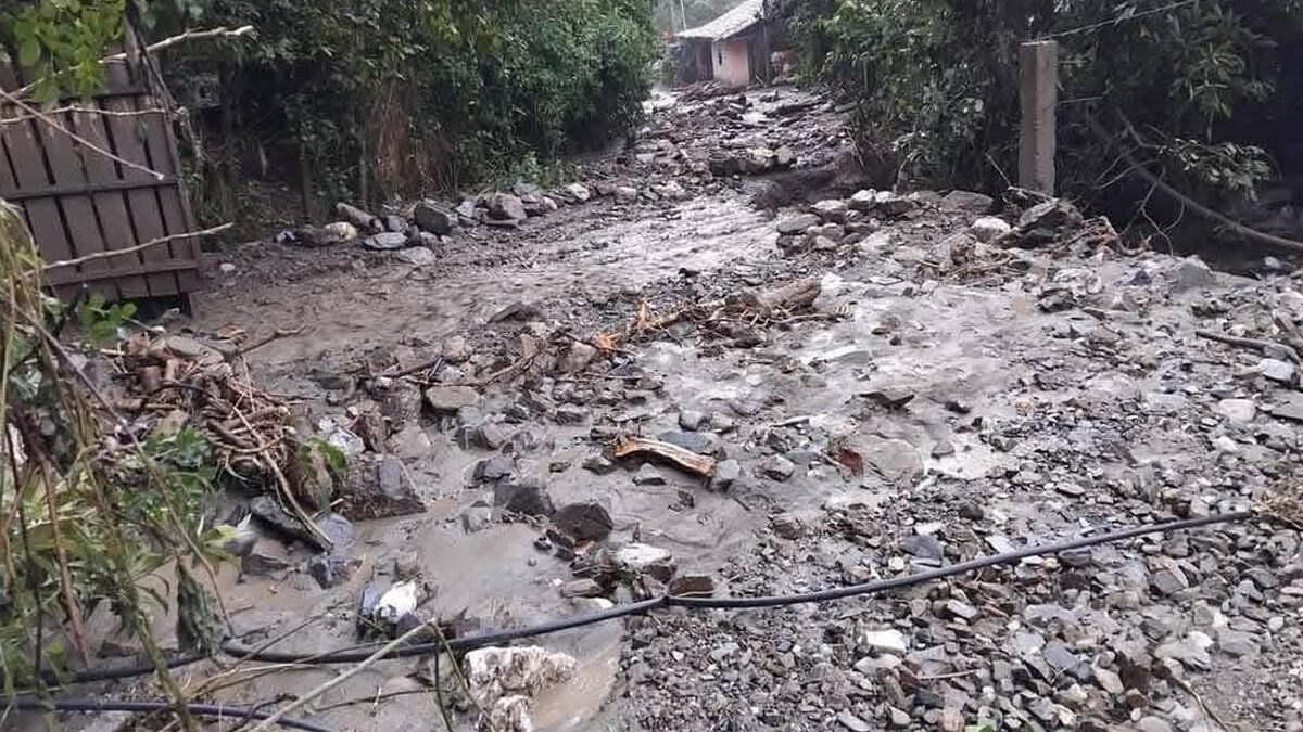 Lluvias intensas provocan desbordamientos de ríos en varias provincias de Ecuador