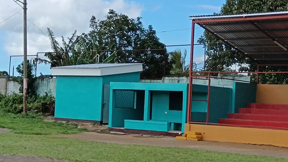 Estadio de Dolores finaliza tercera etapa de mejoras para el deporte local