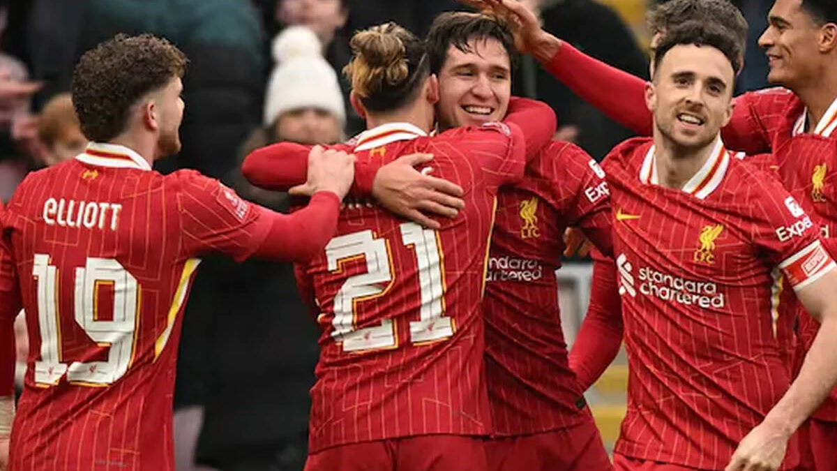 Liverpool avanza a la cuarta ronda de la Copa FA con goleada sobre Accrington