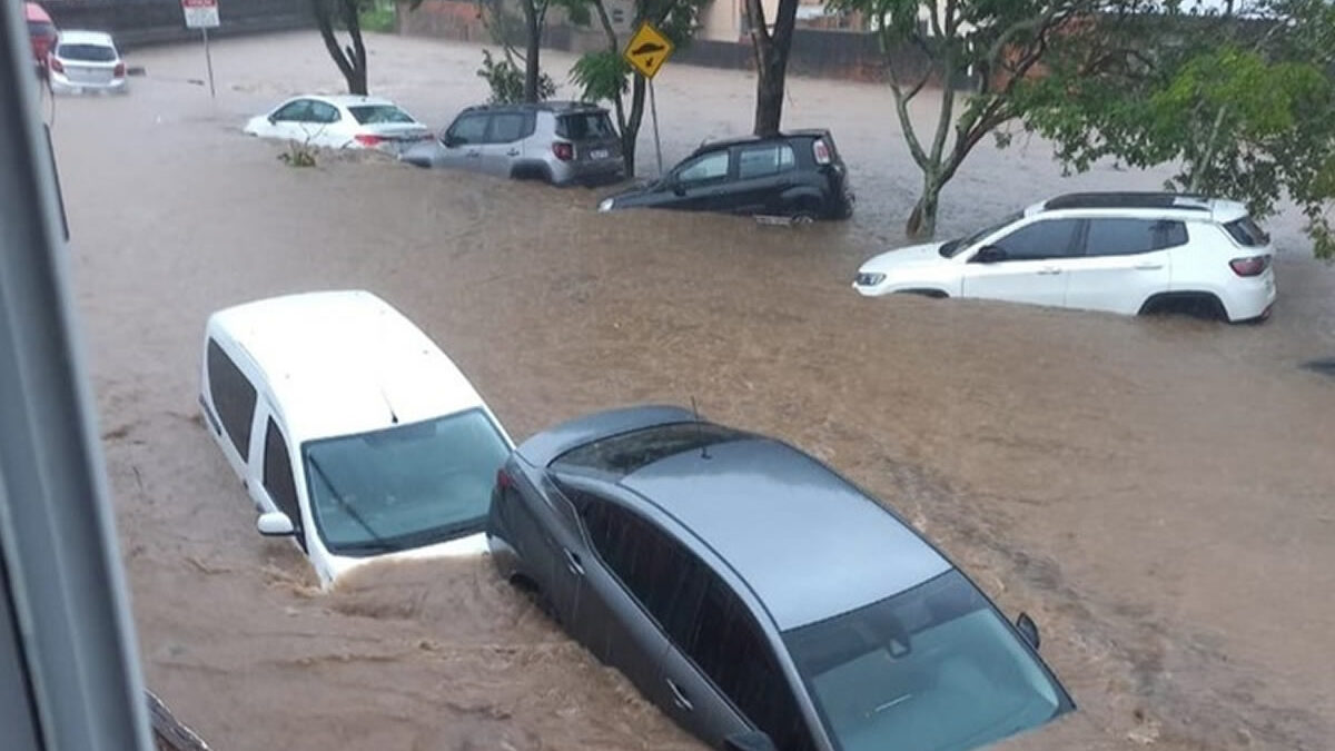 Lluvias extremas desatan inundaciones en gran parte de Brasil