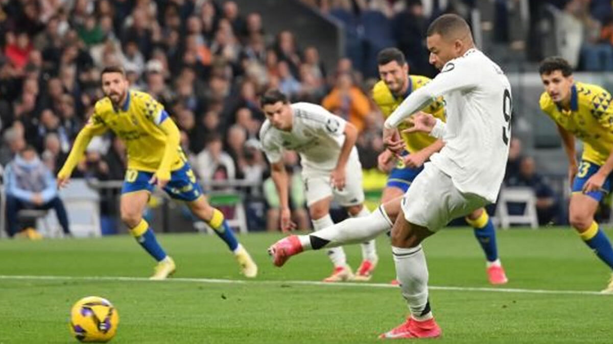 Real Madrid domina a Las Palmas y lidera la Liga española