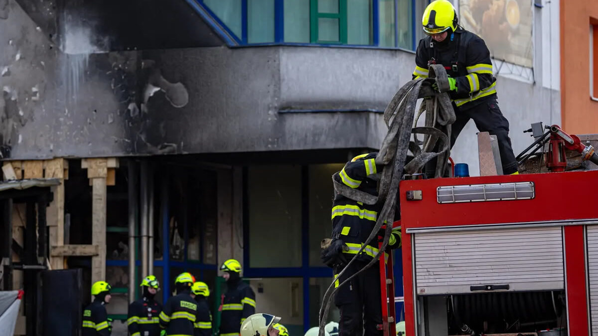 Seis personas mueren en incendio de un restaurante en la República Checa