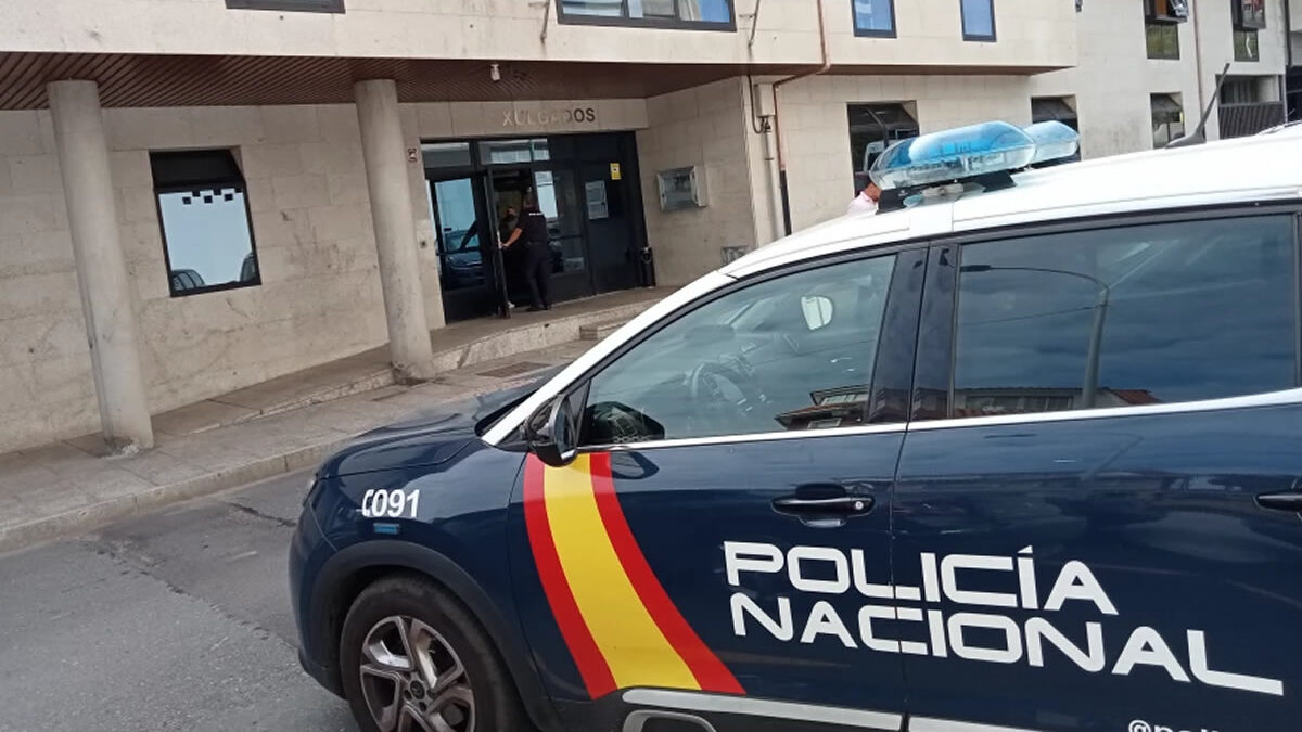 Mujer es detenida por abusar sexualmente a hombres en España 