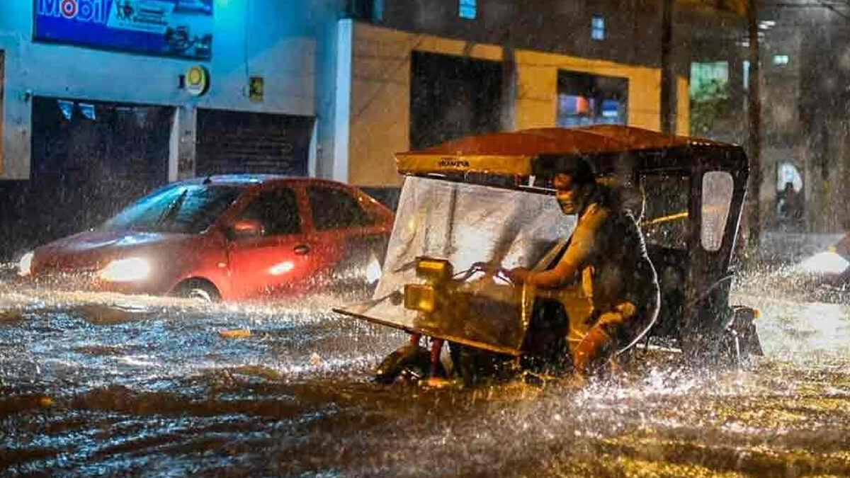 Perú declara estado de emergencia en 338 distritos por lluvias intensas