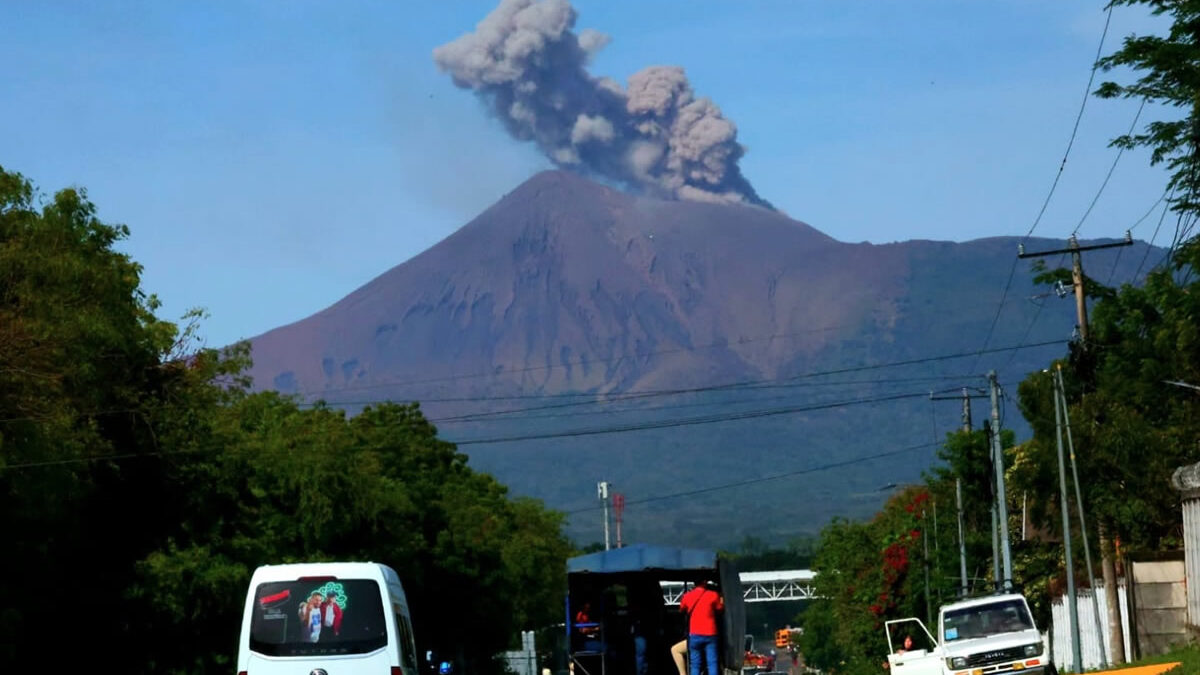 Vicepresidenta califica los eventos del Telica «como propios de un volcán vivo»