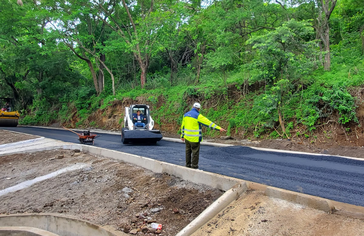 Avanza la entrega de calles nuevas en La Hoyada para 135 familias