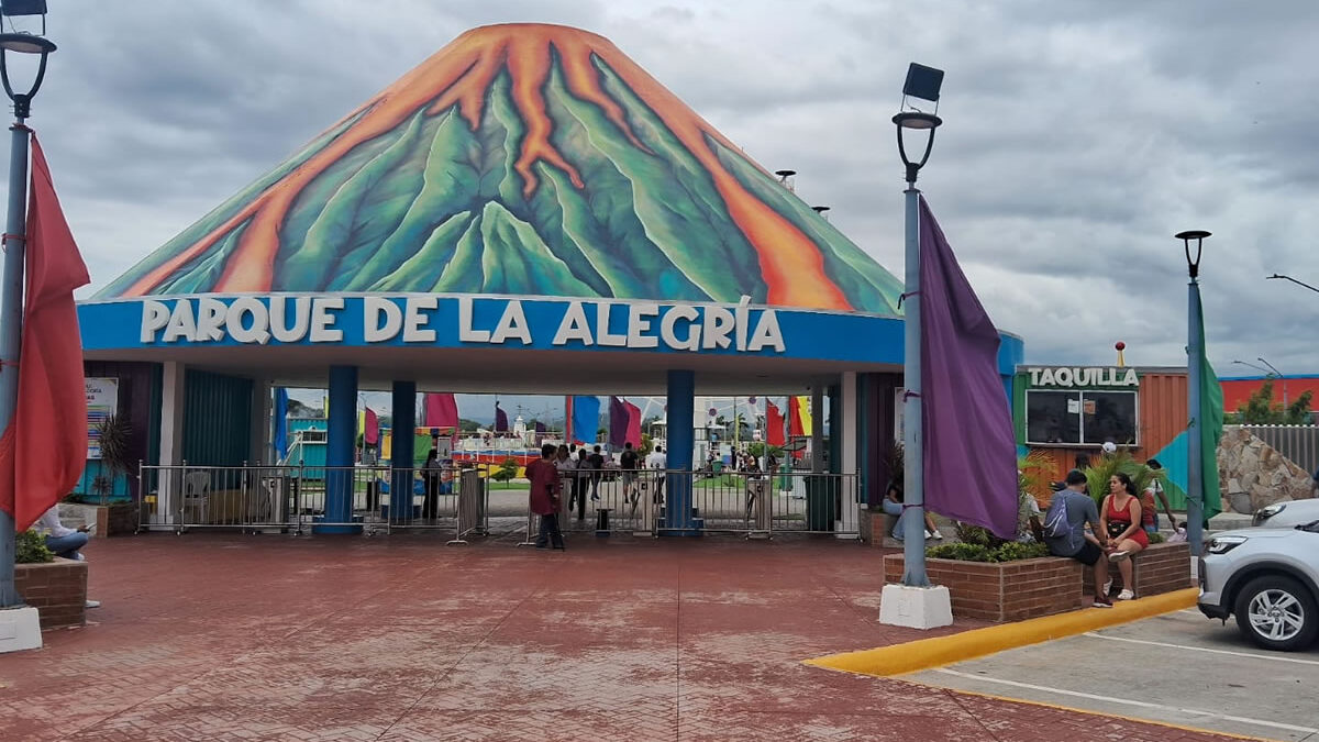 Delegaciones del Codicader disfrutan del Puerto Salvador Allende