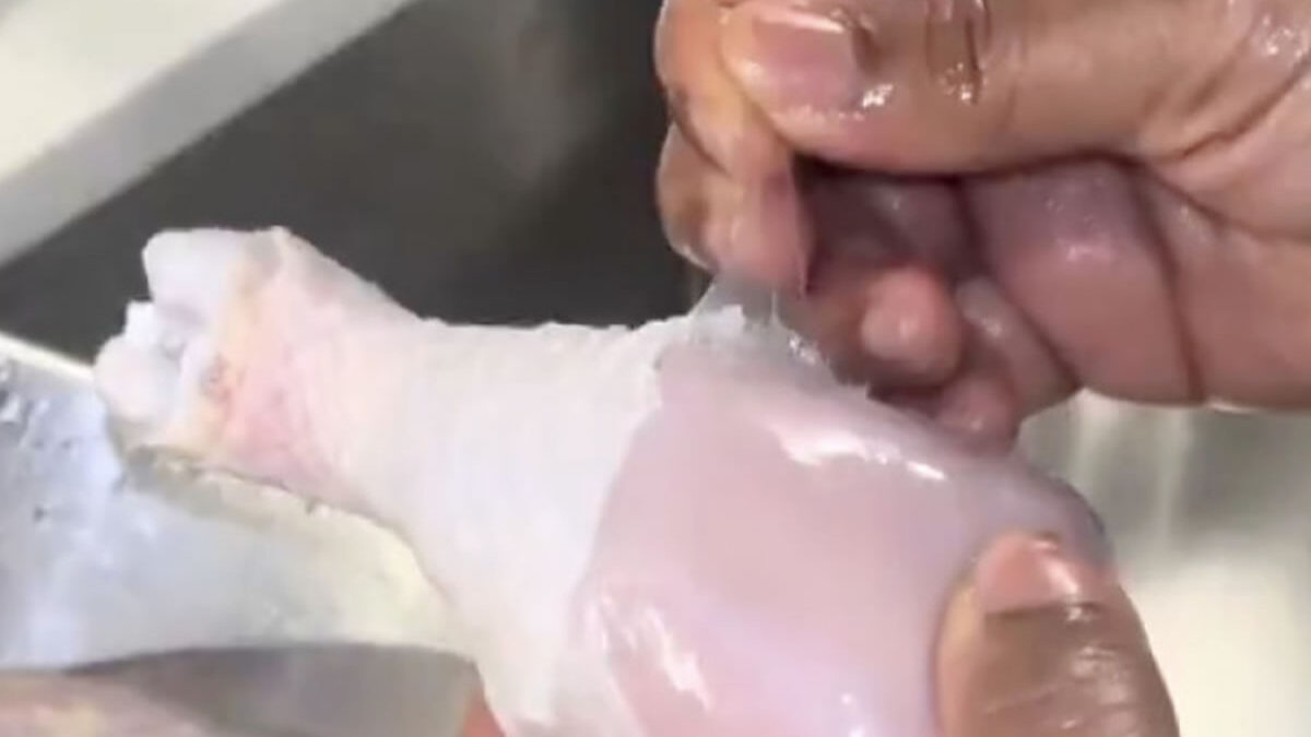 Grabación de “pollo 3D” en EE.UU. pone en debate la calidad de carne