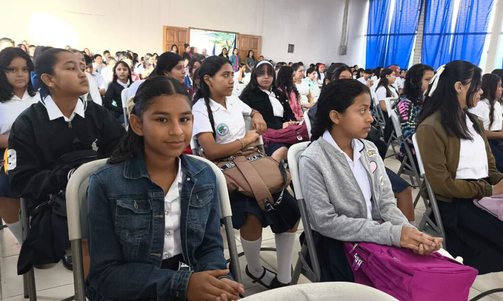 Estudiantes de Estelí regresan a clases con entusiasmo este 2026