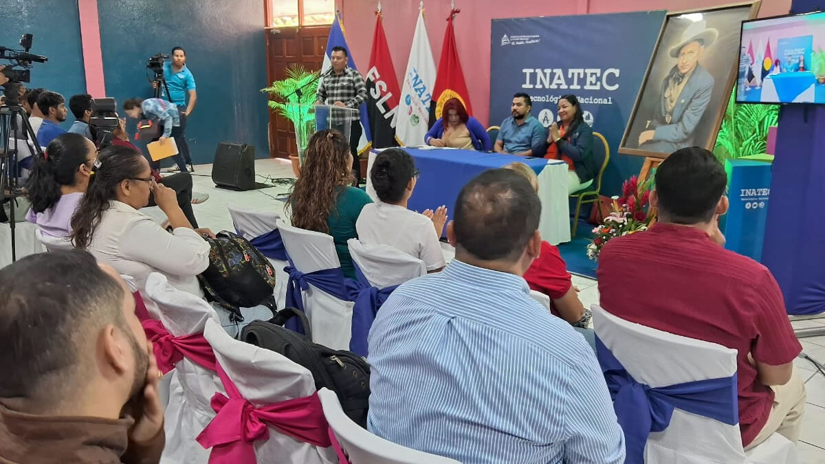 Más de 600 docentes participan en formación especializada en inglés