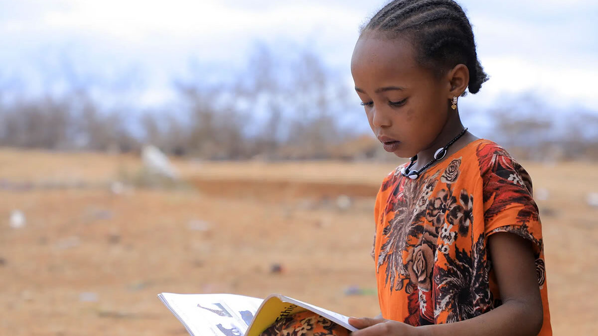 Crisis climática afecta la educación de 130 millones de niños en África