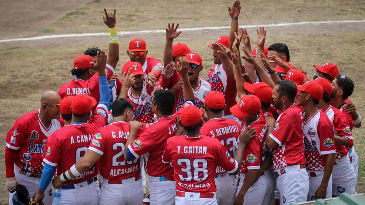 Indígenas de Matagalpa se sostienen en la cima del Pomares 2026