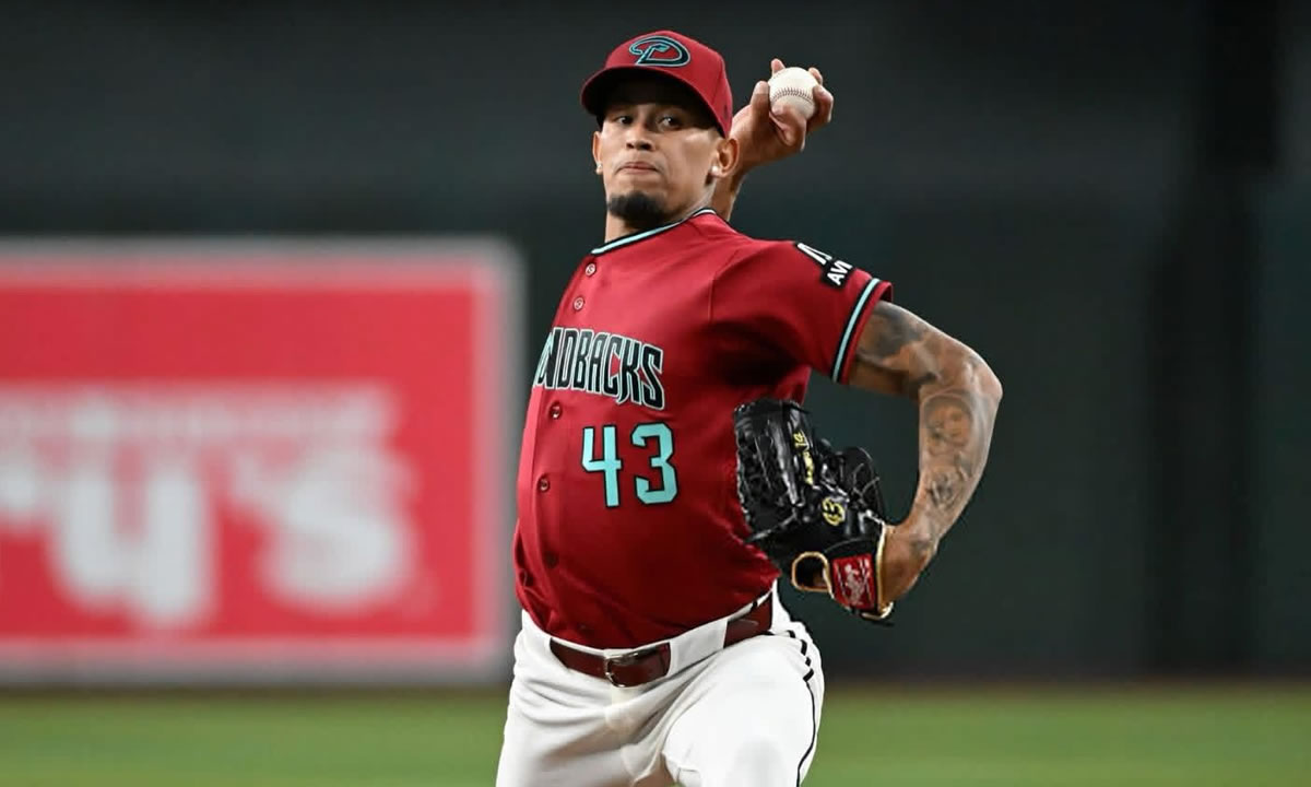 Jonathan Loásiga no logra sostener la ventaja ante los Mets de Nueva York
