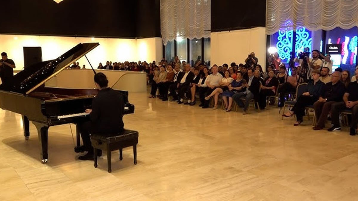 Pianista del Conservatorio de Rusia conquista escenario en Nicaragua