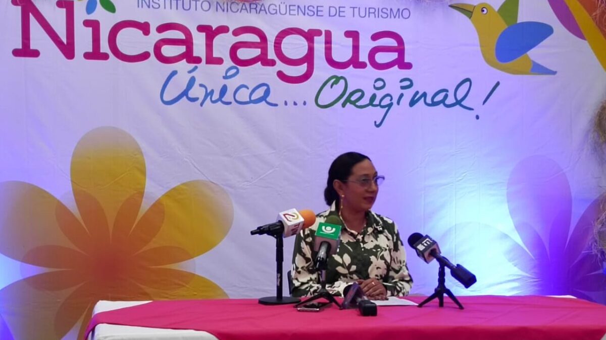 Intur anuncia vibrante agenda cultural con festivales y desfiles en todo el país
