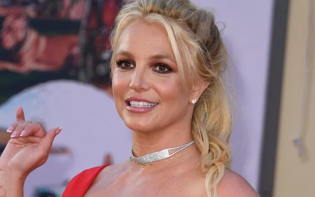 Britney Spears genera controversia tras incidente en restaurante