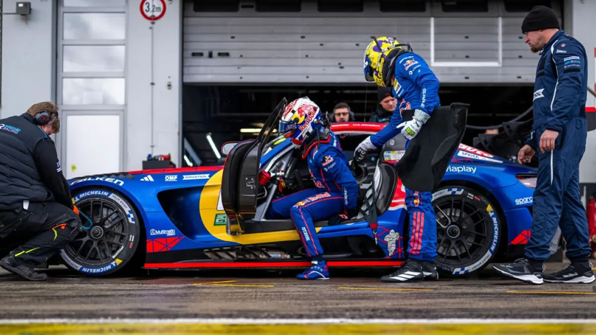 Falla mecánica deja a Verstappen sin el título de las 24 Horas de Nürburgring