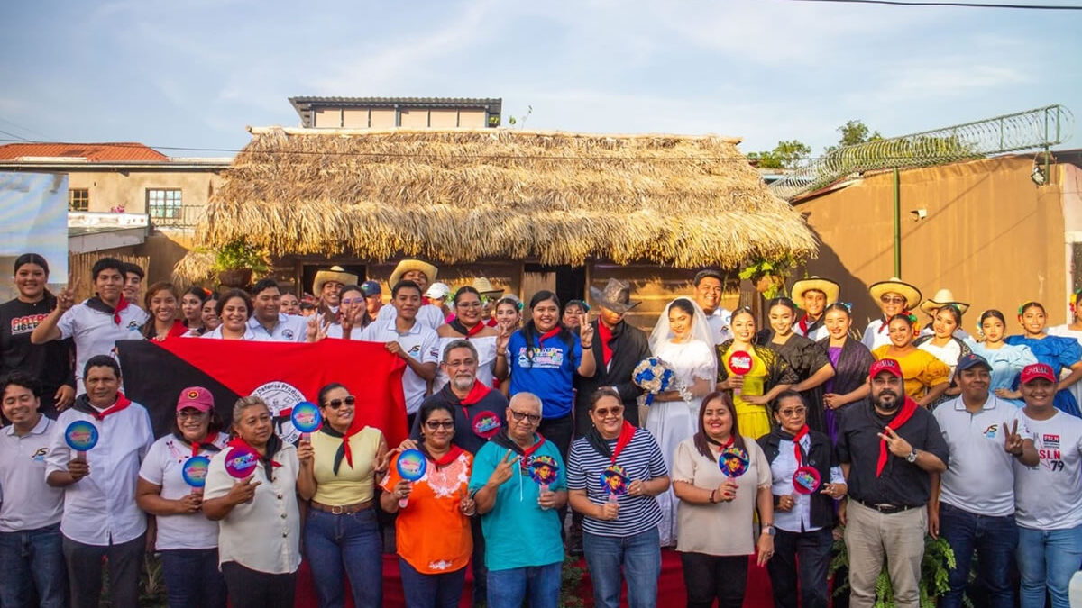 Historiadores, artesanos y emprendedores conmemoran natalicio de Sandino