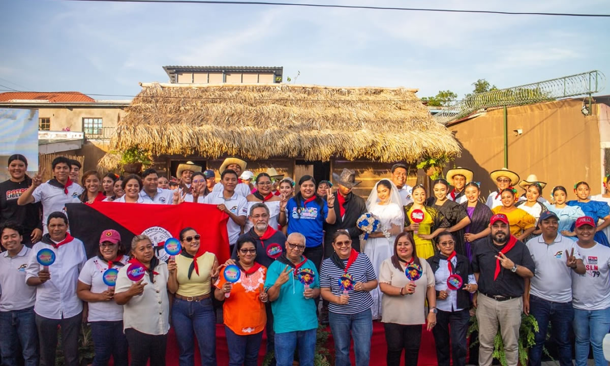 Historiadores, artesanos y emprendedores conmemoran natalicio de Sandino