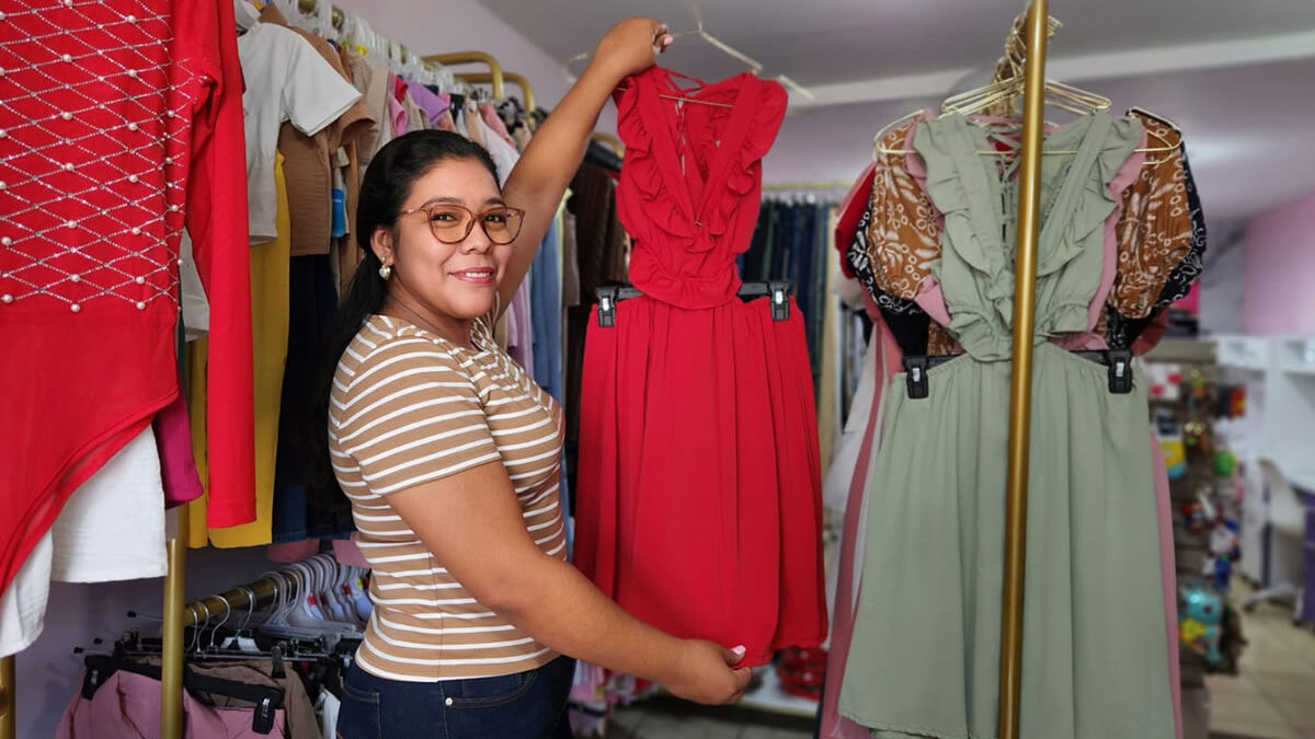 Tiendas de ropa activan promociones por el mes de las madres